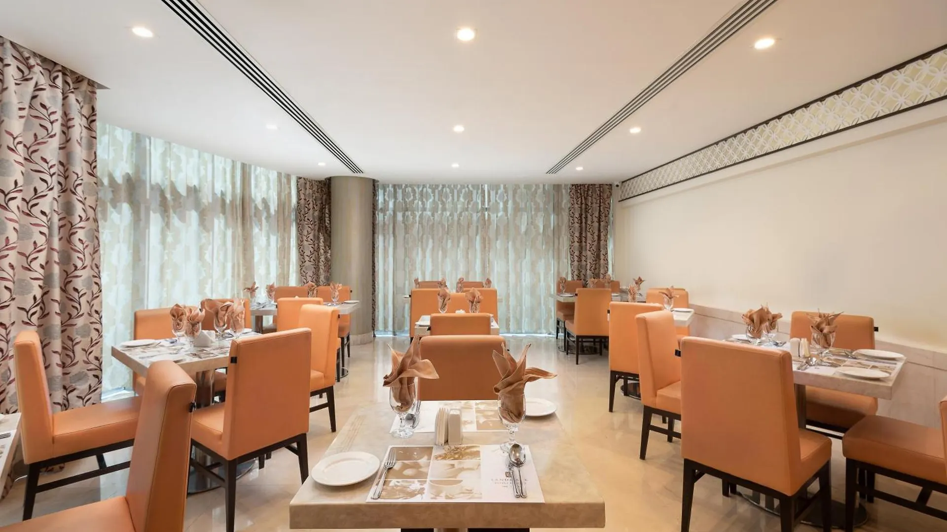 Landmark Premier Hotel Dubai 4*,